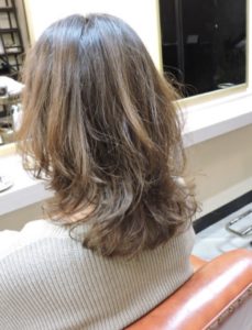 動きを出すにはパーマとレイヤー