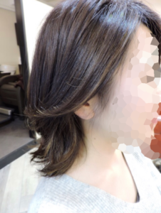 大人の外跳ねヘア