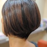 大人の前下がりショートボブ