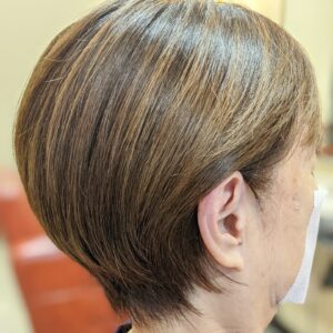 大人の耳掛けショート